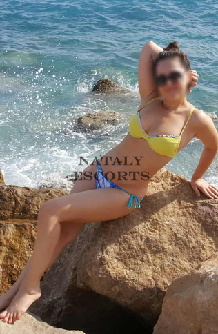 חינני, מרדן, עם רגליים דקיקות