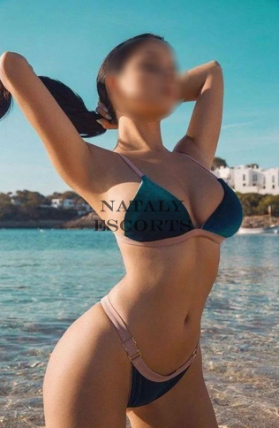 אופטימי, מחפש מאהב, יש לו חיוך יפה