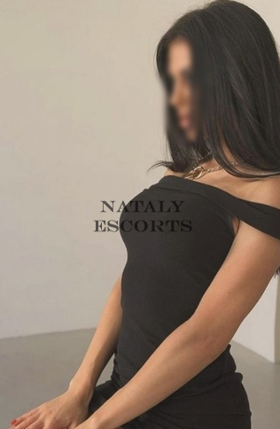 ומשגשגים חכם, הוא רוצה מאהב