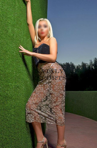 לאהוב, סוטה, אוהבת לטייל