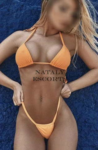 יש גוף אתלטי, אוהב אנשים, מעולה