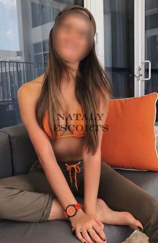 מסתורי, כנה ויפה מראה